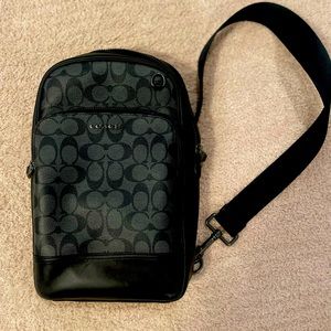 Pack In Signature Canvas